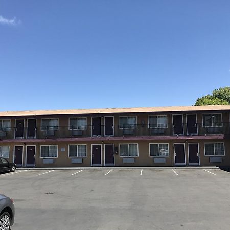 Economy Inn Modesto Exterior foto